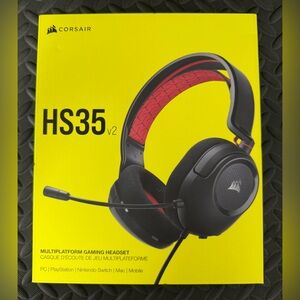 Corsair HS35 V2 Multi Platform Wired Gaming Headset New In Box